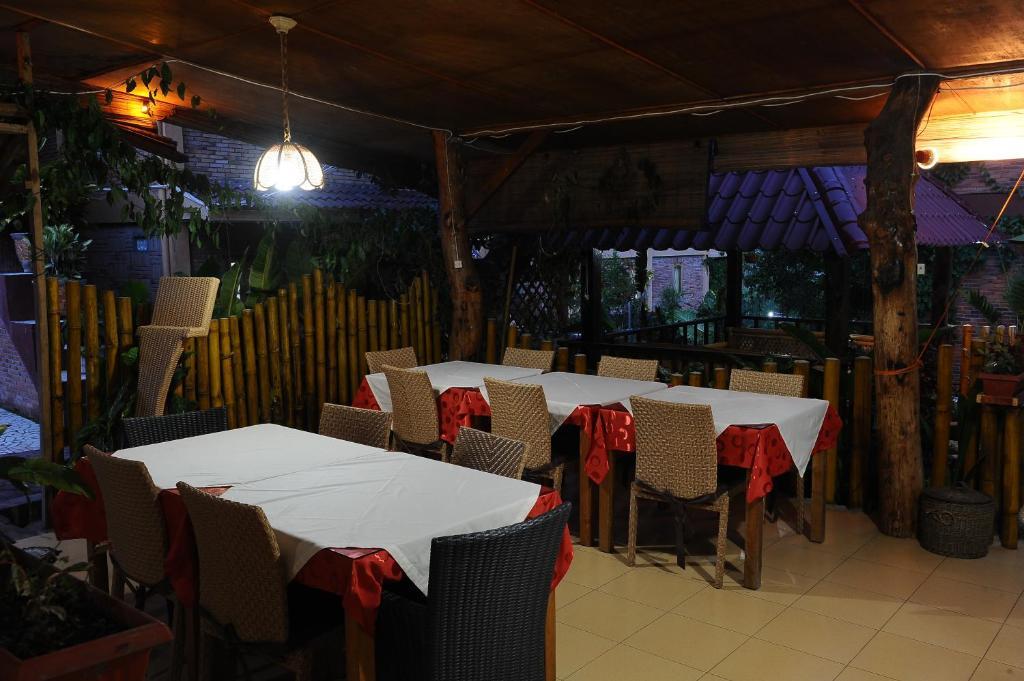 Toba Village Inn Tuk Tuk Rom bilde